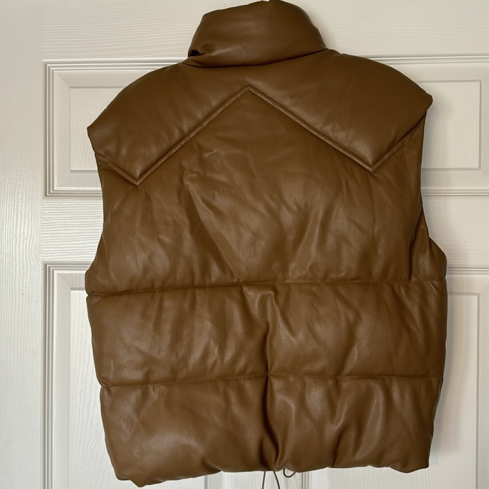Puffer Vest - Picture 4 of 6